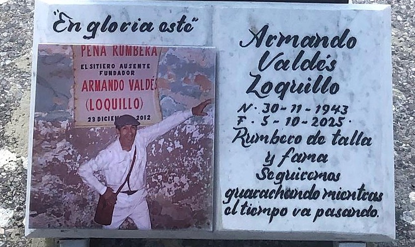 Gracias a la iniciativa del rumbero chileno Cristian Mauricio, varias personas se reunieron frente a la tumba que guarda los restos de una de las figuras más singulares, carismáticas y queridas de la rumba cubana
